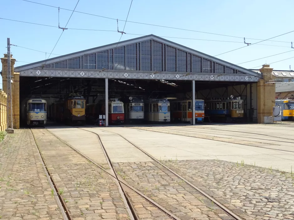 Leipzig Triebwagen 1602 innen Apelstraße 1 (2023)