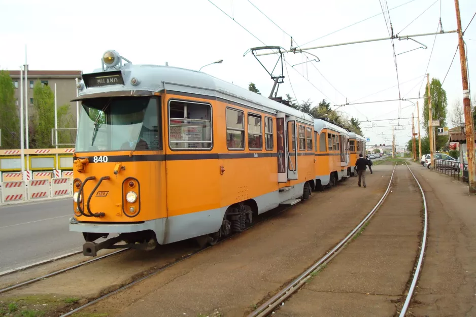 Mailand Regionallinie 178 mit Triebwagen 840nah Paderna Dugnane (2009)