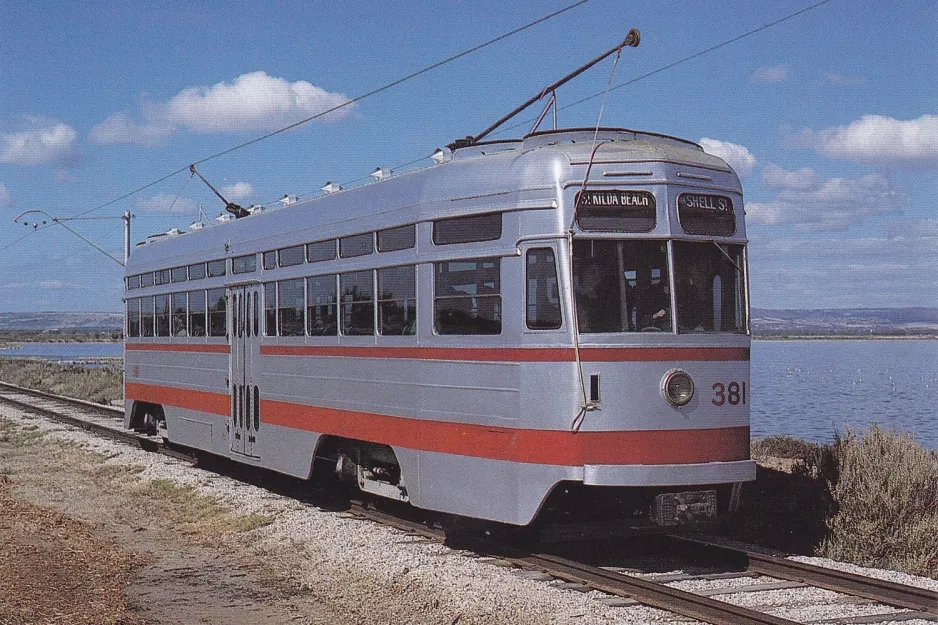 Postkarte: Adelaide Museumslinie mit Triebwagen 381 auf Tramway Museum (1995)