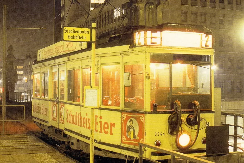 Postkarte: Berlin E2 mit Triebwagen 3344 am Nollendorftplatz (1991)