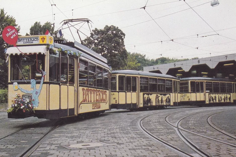 Postkarte: Darmstadt Museumswagen 17 vor HEAR mobilo Böllenfalltor (1987)