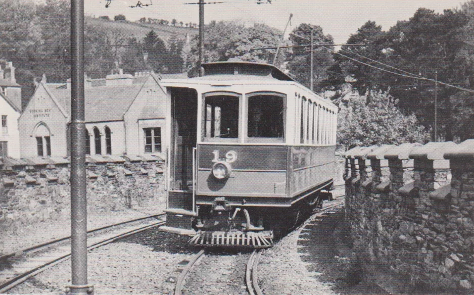 Postkarte: Douglas, Isle of Man Manx Electric Railway mit Triebwagen 19 am Laxey Bridge (1956)