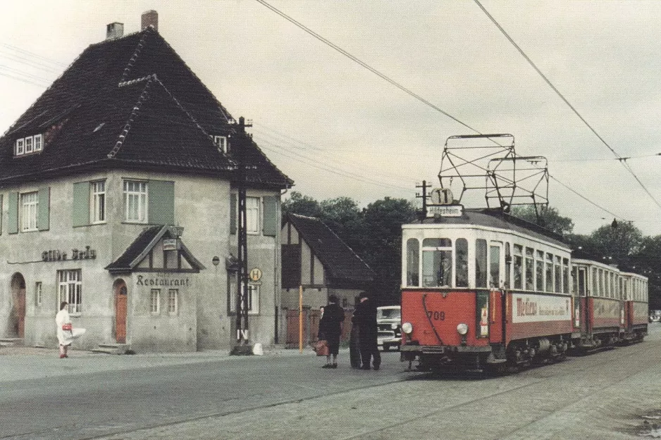 Postkarte: Hannover Straßenbahnlinie 11 mit Triebwagen 709 am Weg nach Ahrbergen (1958)