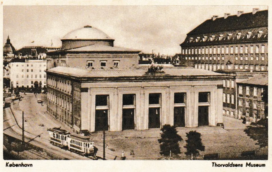 Postkarte: Kopenhagen vor Thorvaldsens Museum (1915-1925)