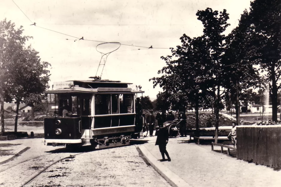 Postkarte: Norrköping Straßenbahnlinie 1 mit Triebwagen 1nah Norr Tull (1904-1906)