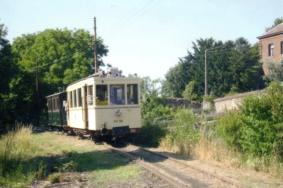 Postkarte: Thuin Museumslinie mit Triebwagen AR.86nah Lobbes Hôtel de Ville (2006)