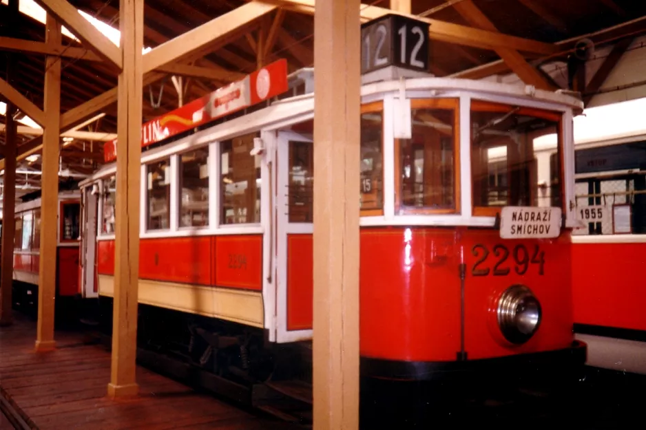 Prag Triebwagen 2294 im Muzeum Městské Hromadné Dopravy (2001)