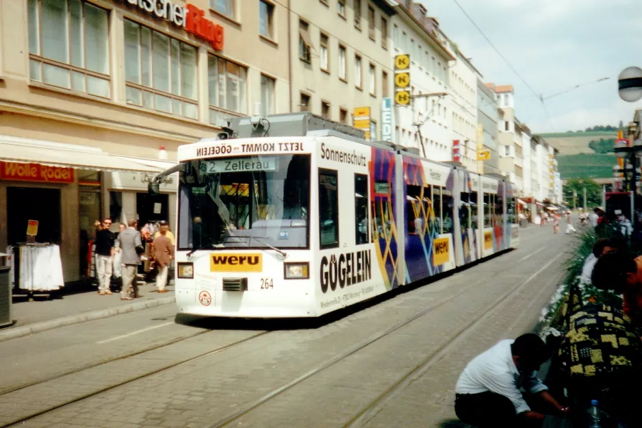 Würzburg Zusätzliche Linie 2 mit Niederflurgelenkwagen 264nah Juliuspromenade (1998)