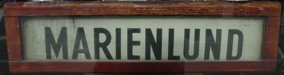 Zeichen: Herrenfriseur am Vesterbro-Platz
(2021)