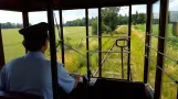 Der Berliner Straßenbahntriebwagen 5964 auf der Außenstrecke des Hannoverschen Straßenbahnmuseums