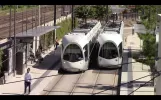 Straßenbahnlinien T4 und T2 in Lyon, Frankreich – Juli 2016