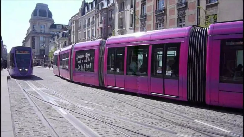 Die Straßenbahn von Reims und ihre 9 Farben