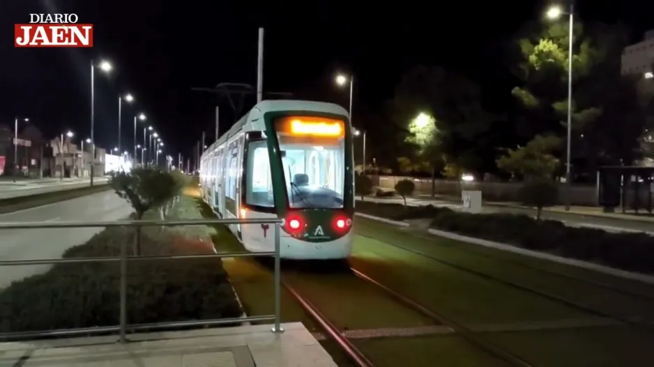 Dreizehn Jahre später kommt die Straßenbahn auf die Straße im Jaén (2024)