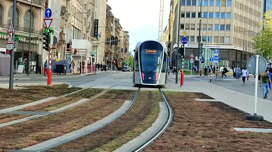 Neue Luxemburger Straßenbahn + Öffentliche Verkehrsmittel sind in Luxemburg KOSTENLOS