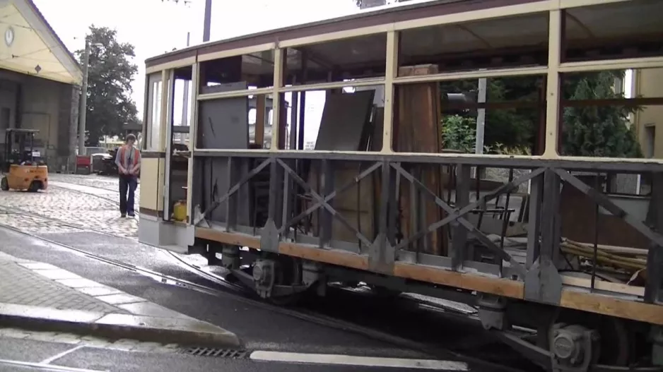 Tram Dresden - Rangierarbeiten des Straßenbahnmuseum Dresden (2011)